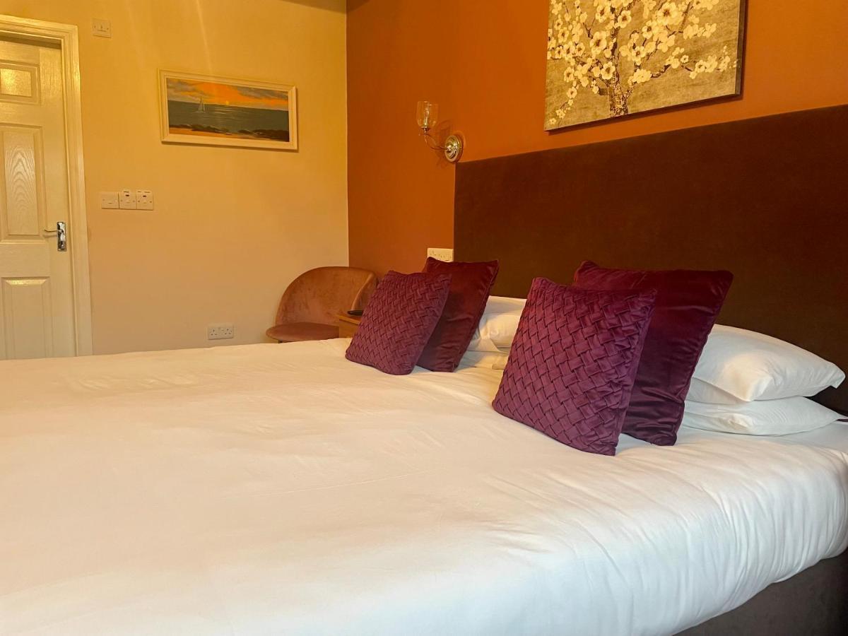 קליפדן Buttermilk Lodge Guest Accommodation מראה חיצוני תמונה