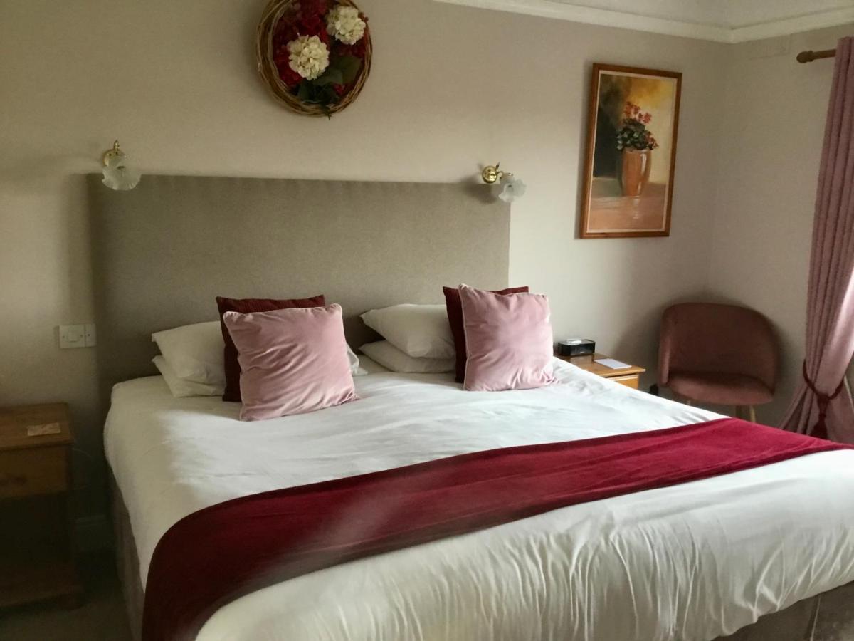 קליפדן Buttermilk Lodge Guest Accommodation מראה חיצוני תמונה