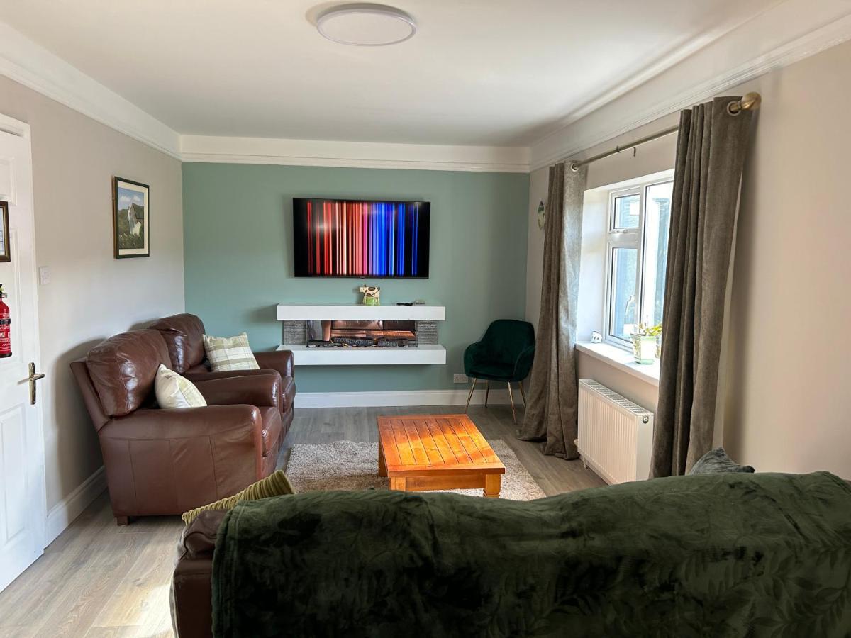 קליפדן Buttermilk Lodge Guest Accommodation מראה חיצוני תמונה