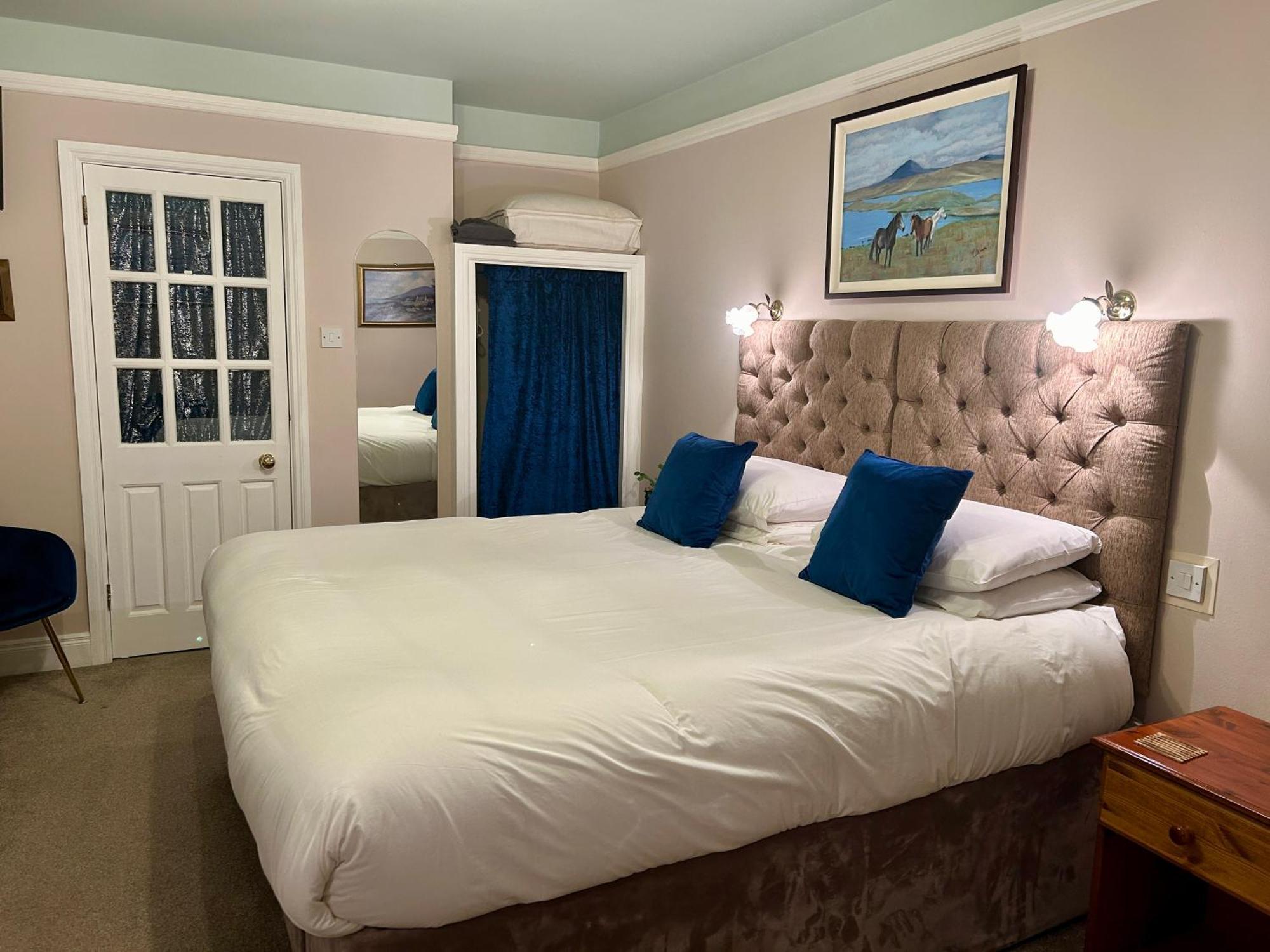 קליפדן Buttermilk Lodge Guest Accommodation מראה חיצוני תמונה